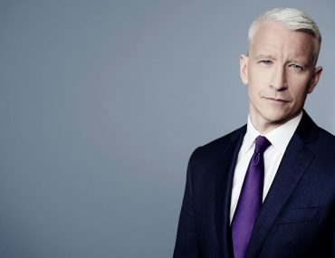 Who is Anderson Cooper from CNN? His Bio: Partner, Net Worth, Mom, Husband, Married, Salary, Relationship