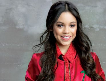 Young actress Jenna Ortega's Wiki: Age, IG, Family, Net Worth, Family & Parents