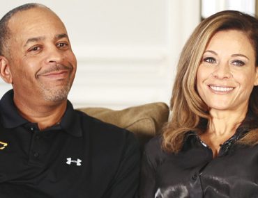 Who is Stephen Curry's mom Sonya Curry? Her Bio: Net Worth, Height, Parents, Volleyball, Children