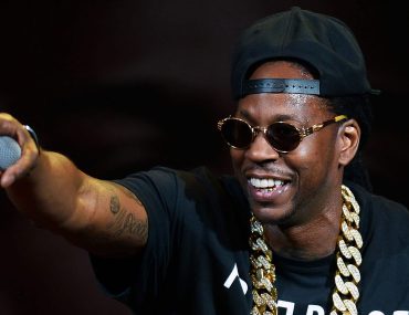 Who's 2 Chainz? His net worth, age, height, wife, education, real name, kids, house, tattoos & IG
