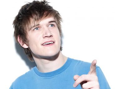 Who is comedian Bo Burnham? His Wiki: Wife, Age, Height, Net Worth, Girlfriend, Dating, Affairs