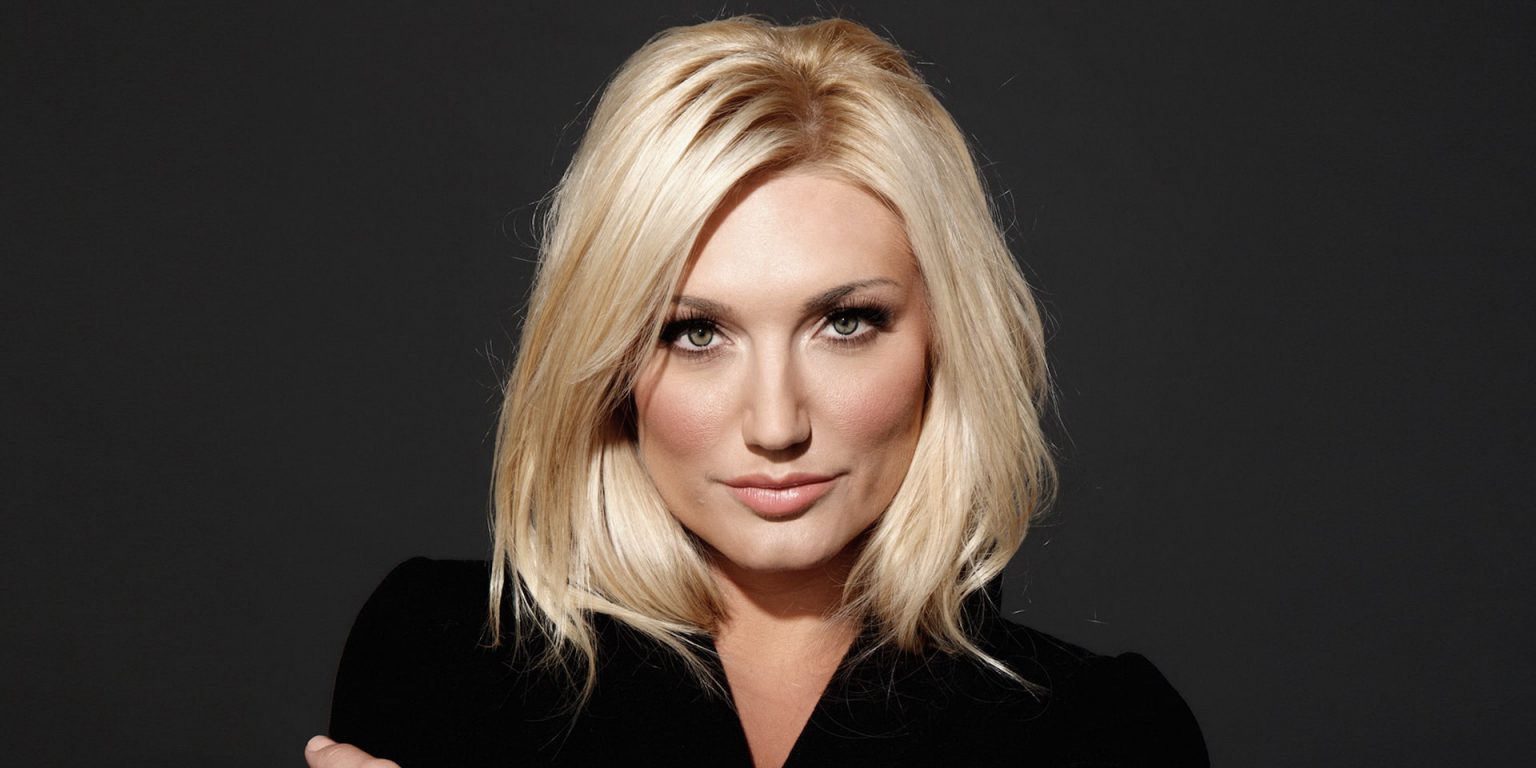 Who's Brooke Hogan? Wiki: Marriage, Net Worth Today, Wedding, Brother ...