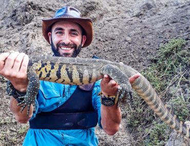 Who is Youtuber Coyote Peterson? His Wiki: Net Worth, Real Name, Family, Hat, Height, Daughter
