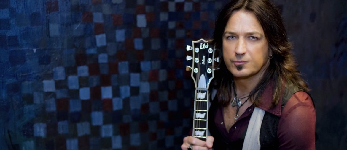 singers-archives-biography-tribune