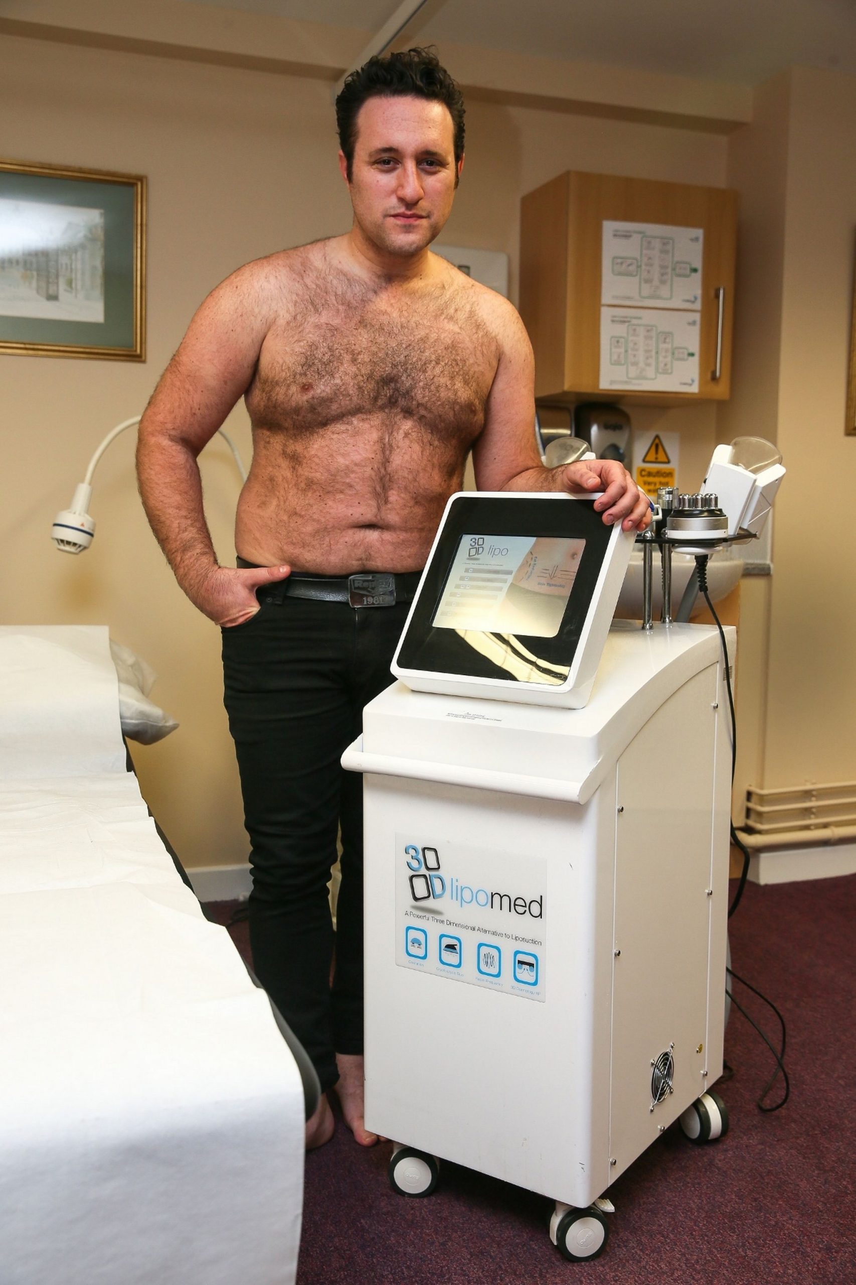 British Reporter Documentary Weight Loss Muscle Gain Nudity - ht79876