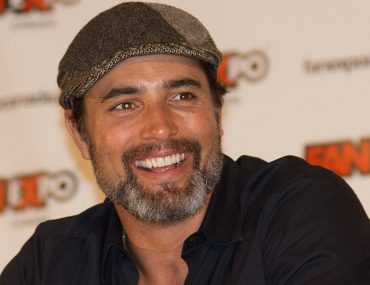Who is actor Victor Webster? His Wiki: Wife, Children, Married, Dating Alyssa Milano, Family, Bio