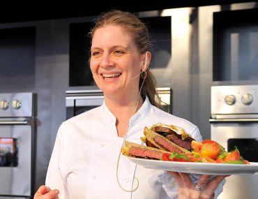 Who is restaurant chief Amanda Freitag? Her Wiki: Net Worth, Husband, Children, Single