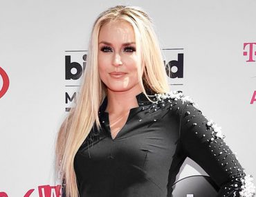 Who is ski racer Lindsey Vonn? Her Bio: Husband Linsey Vonn, Olympics, Net Worth Today, Grandfather, Married, Salary