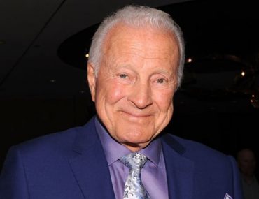 Who is actor Lyle Waggoner from “The Carol Burnett Show”? His Bio: Wife Sharon Kennedy, Net Worth Now, Children, Family, Affair