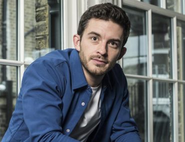 Who is actor Jonathan Bailey? His Wiki: House, Net Worth, Height, Girlfriend, Parents