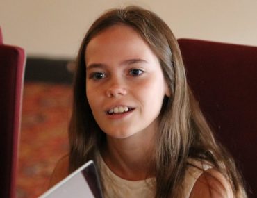 Who is Oona Laurence from 