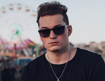 Who is Youtuber Lance Stewart? His Wiki: Girlfriend, Net Worth, Age, Parents, Family, Affair