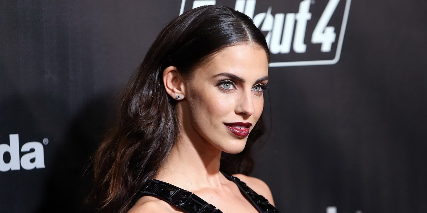Who Is Actress Jessica Lowndes Wiki Husband Net Worth Jon Lovitz Actress jessica lowndes sits down with debbie and cameron to talk about her upcoming hallmark channel original movie, christmas at pemberley manor. who is actress jessica lowndes wiki