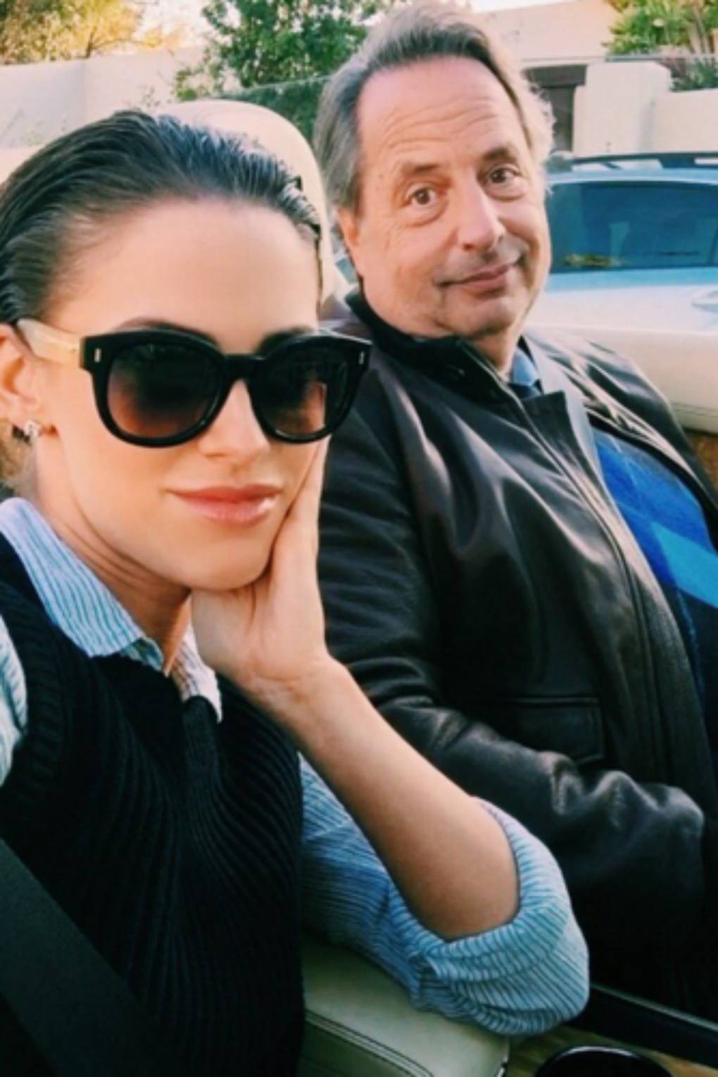 Who is actress Jessica Lowndes? Wiki Husband, Net Worth, Jon Lovitz