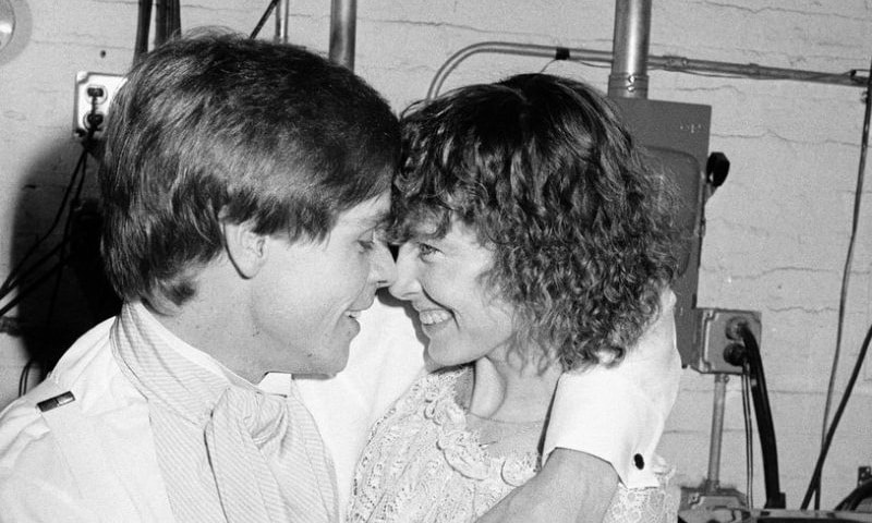 Who is Mark Hamill's wife Marilou York? Wikipedia, Biography, Age ...