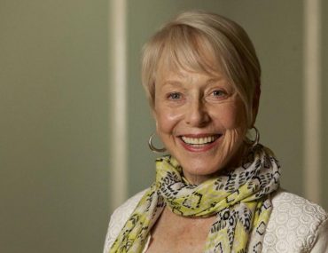 Is actress Karen Grassle still alive? Where is she today? Her Bio: Married, Net Worth, Age, Daughter, Height