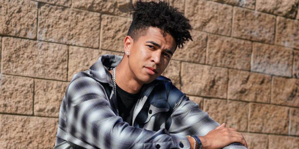 How tall is Kristopher London? Height, age, girlfriend, net worth, Wiki ...