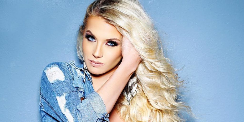 Haley Ferguson Wiki Bio, age, boyfriend, twin sister Emily, net worth ...
