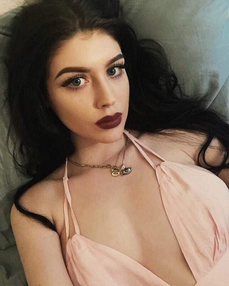 Taylor Nicole Dean's Wiki Biography, age, boyfriend, net worth