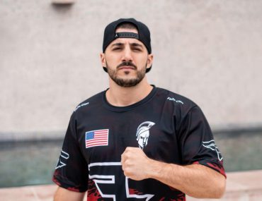 Who is Nickmercs girlfriend? What is his relationship status? Wiki Bio, age