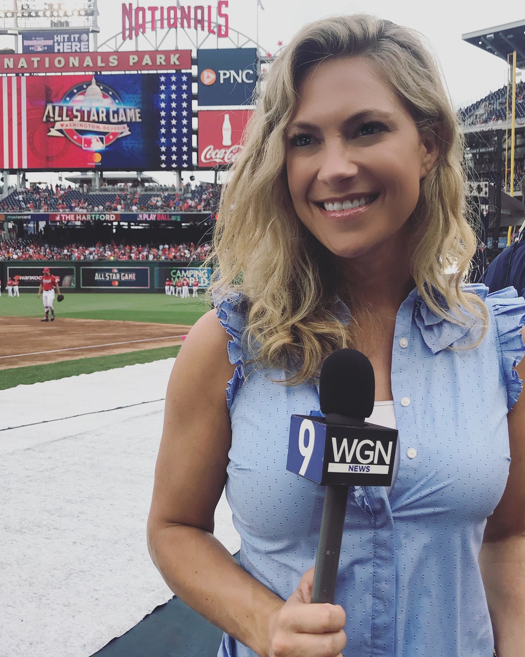 Lauren Magiera (WGN Sports) Wiki Bio, age, engaged, husband, salary ...