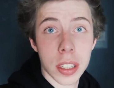 Calfreezy Wiki Biography, age, height, girlfriend, brother, family