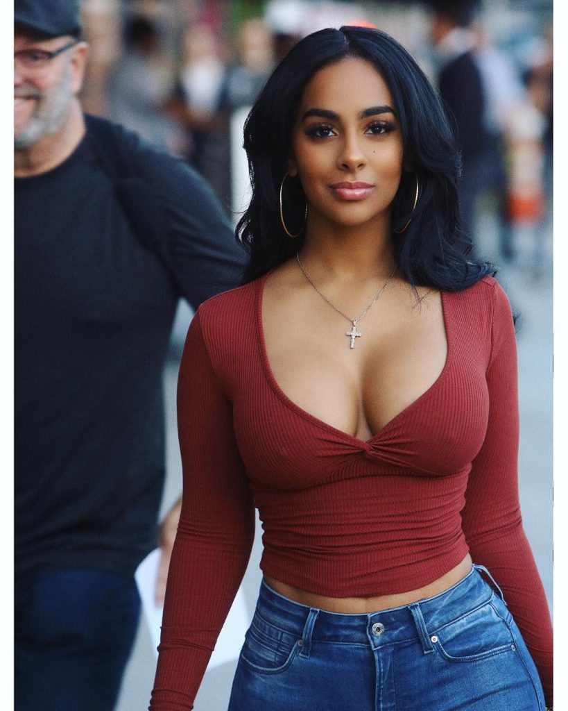 Ayisha diaz website