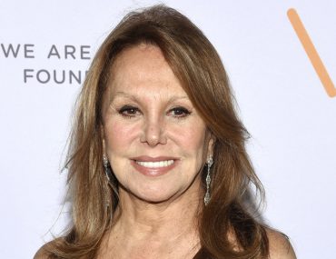 How old is Marlo Thomas? Age, net worth, husband, surgery