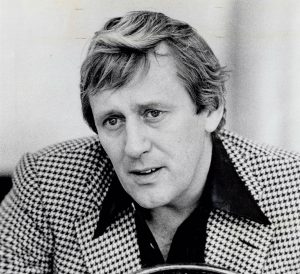 Len Cariou Wiki Biography, net worth, wife, height, death, teeth ...