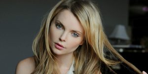 Izabella Miko Wiki Biography, husband, net worth, height, body