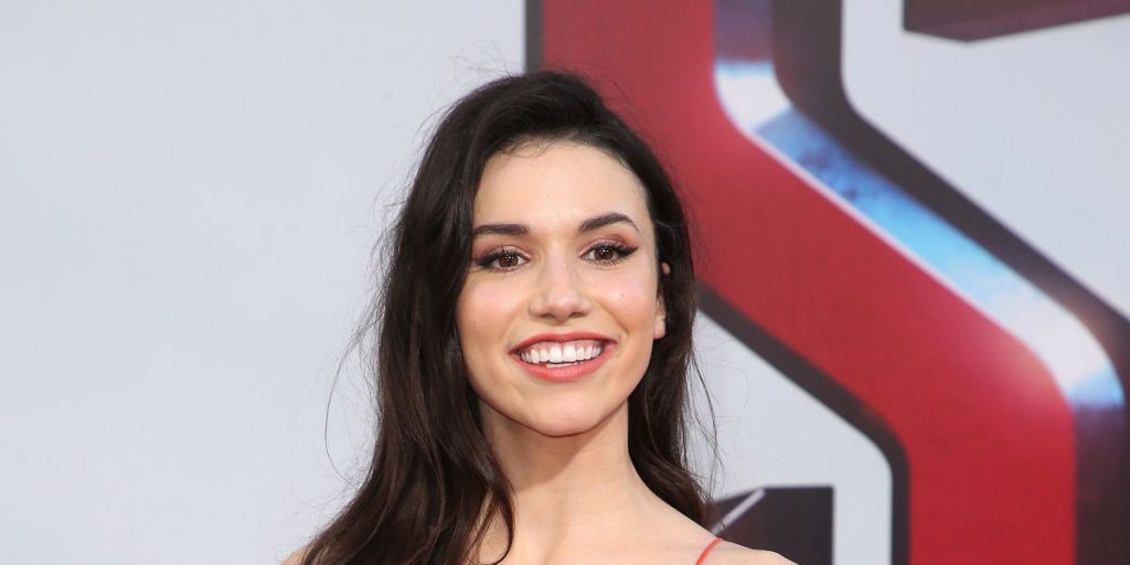 Who is Grace Fulton? Her Bio: Wiki Biography, Age, Height, Net worth ...