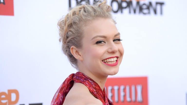 What movies has Penelope Mitchell been in? Her age, height - Biography