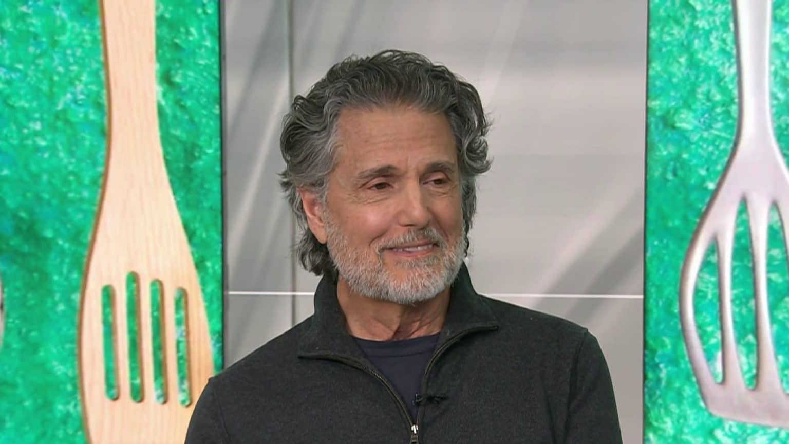 What is Chris Sarandon doing now? His Age, Spouse, Height, Kids ...