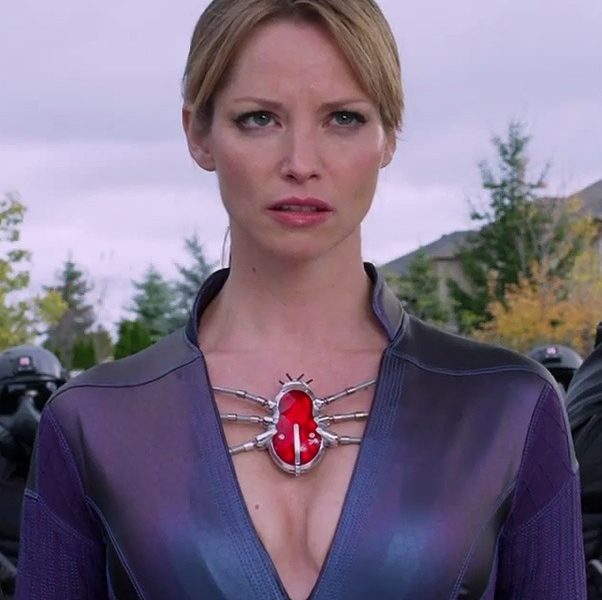 How Sienna Guillory Became a Model, a Rider, and an Actress - Biography ...