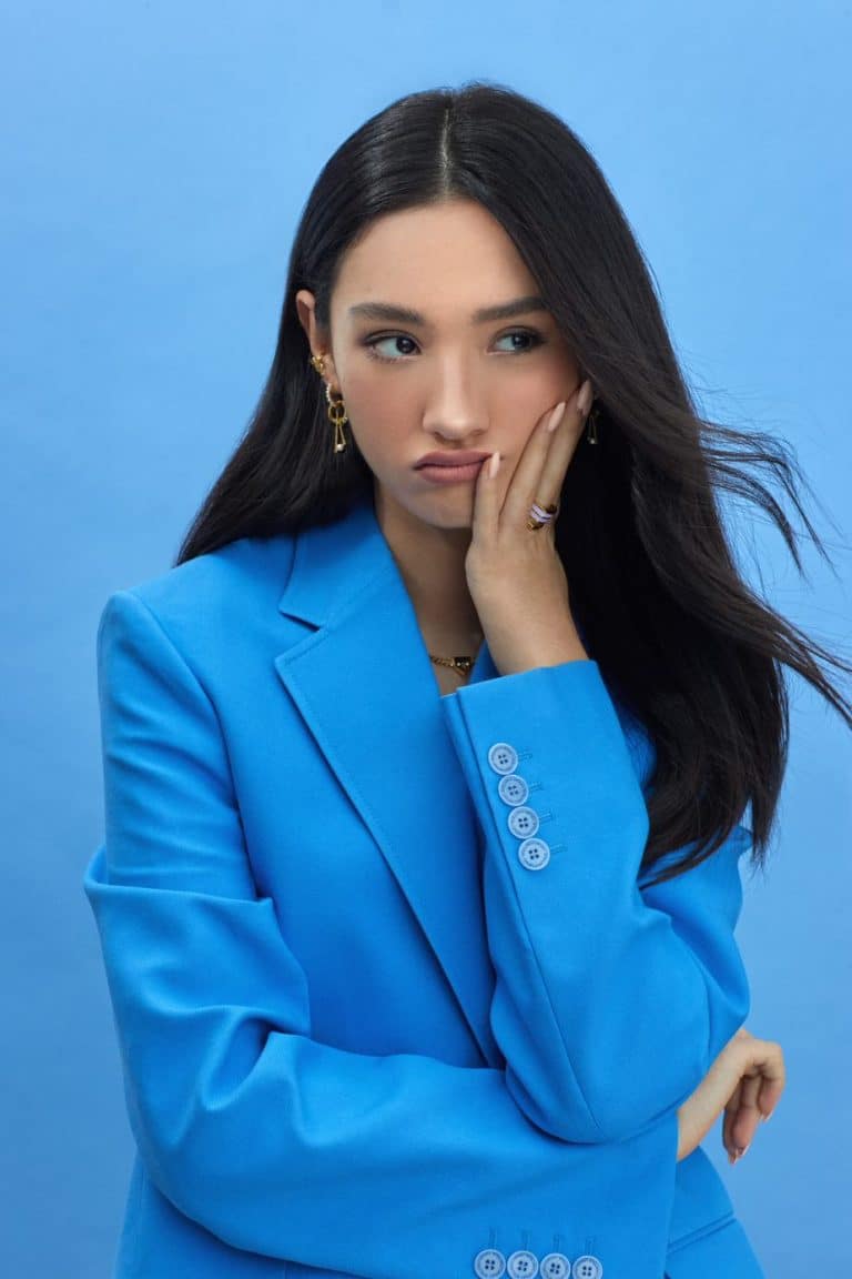 What Is Minnie Mills Doing Now? Her Age, Height, Boyfriend, Career