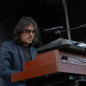 Adolfo Angel: The Musical Genius, Star Behind Los Temerarios