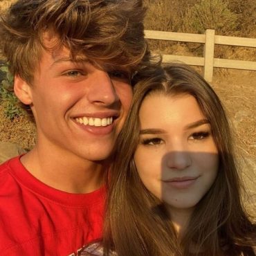 Why is Brooke Monk so famous? Her Age, Height, Boyfriend - Biography