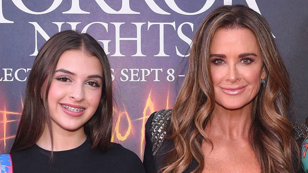 Portia Umansky Daughter of Kyle Richards and Mauricio Umansky(01)